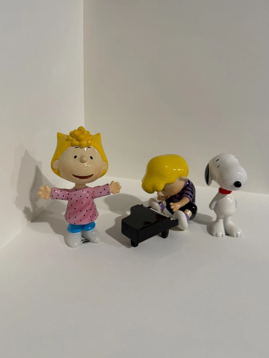 Westland Snoopy In Collectible Peanuts Figurines for sale | eBay