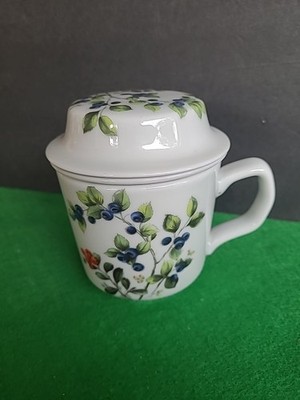 Vintage Pillivuyt France Fruits d'ete 3-Piece Covered Tea Mug with Infuser