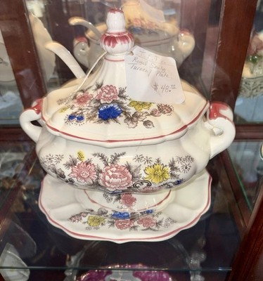 Royal Sealey Floral Pattern Ceramic Oval Tureen with Glazed Lid and Plate
