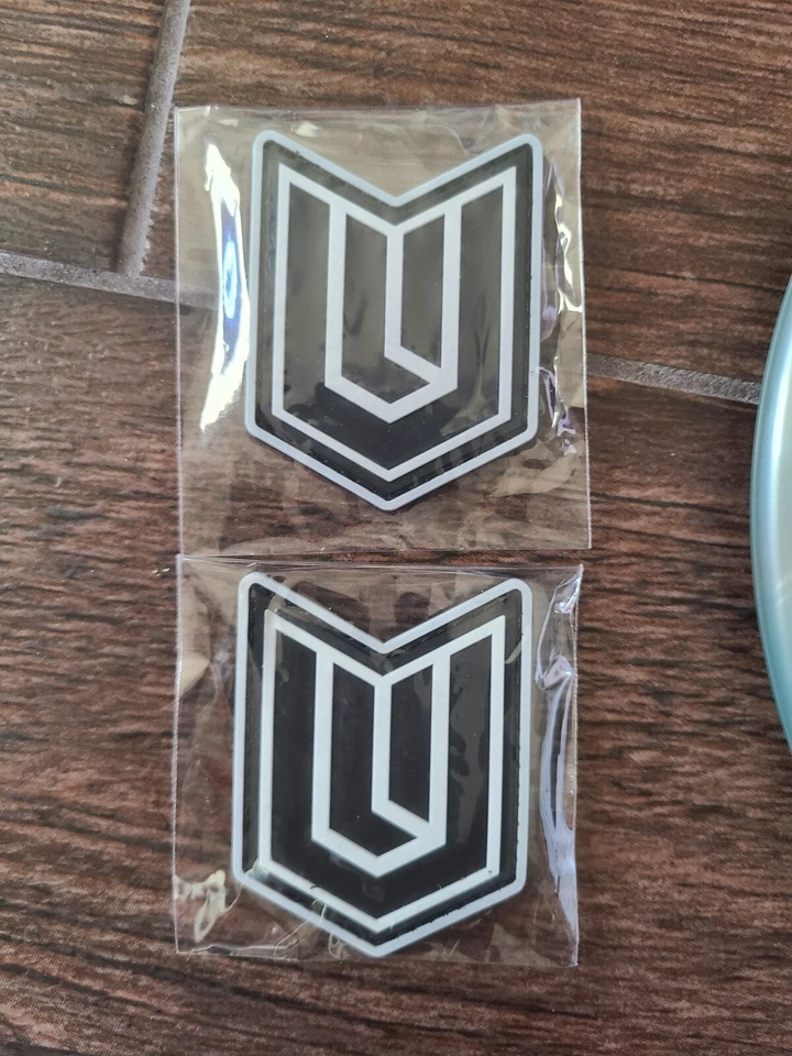 NUEVO Ledgestone Discraft Uli Set 2 Camisas 2 Toallas 6 Discos Captain's Raptor Foto 3 de 4