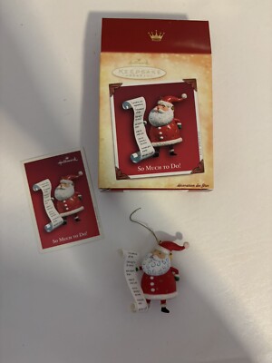 Hallmark Keepsake Ornament ''SO MUCH TO DO!'' 2004 Santa in box with keep card