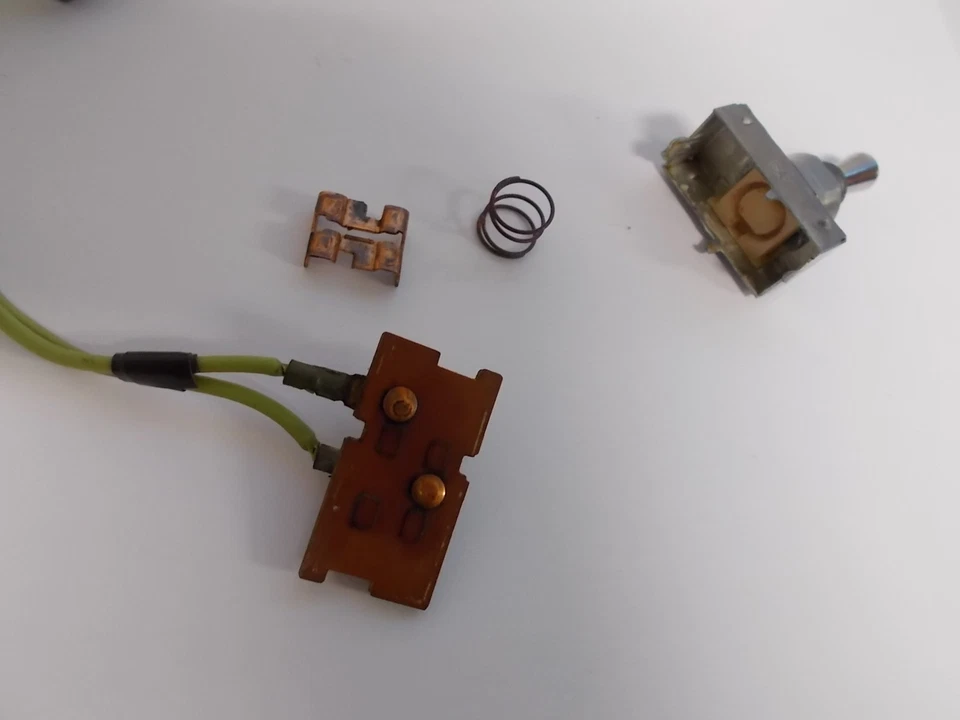 Interruptor de lámpara antiniebla de carretera Plymouth Cuda 1970 1971 servicio de reconstrucción Foto 2 de 3