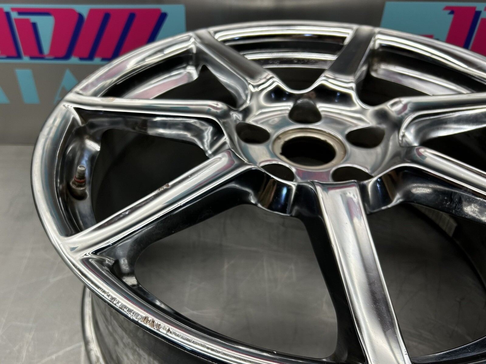 2007-2010 Aston Martin Vantage V8 19" FRONT 8.5J ALLOY WHEEL RIM Genuine OEM