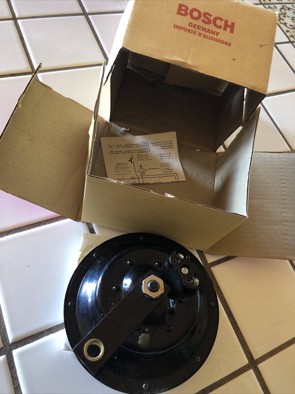 BOSCH HORN VINTAGE NOS  006 MERCEDES BMW FERRARI PORSCHE 280 230 250 SL RARE NEW