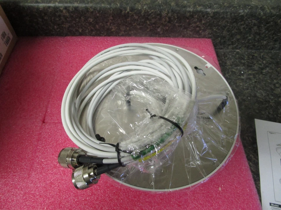 Laird SL69273PTL72NM Multiband Omnidirectional Antenna - NEW - Image 4 of 4