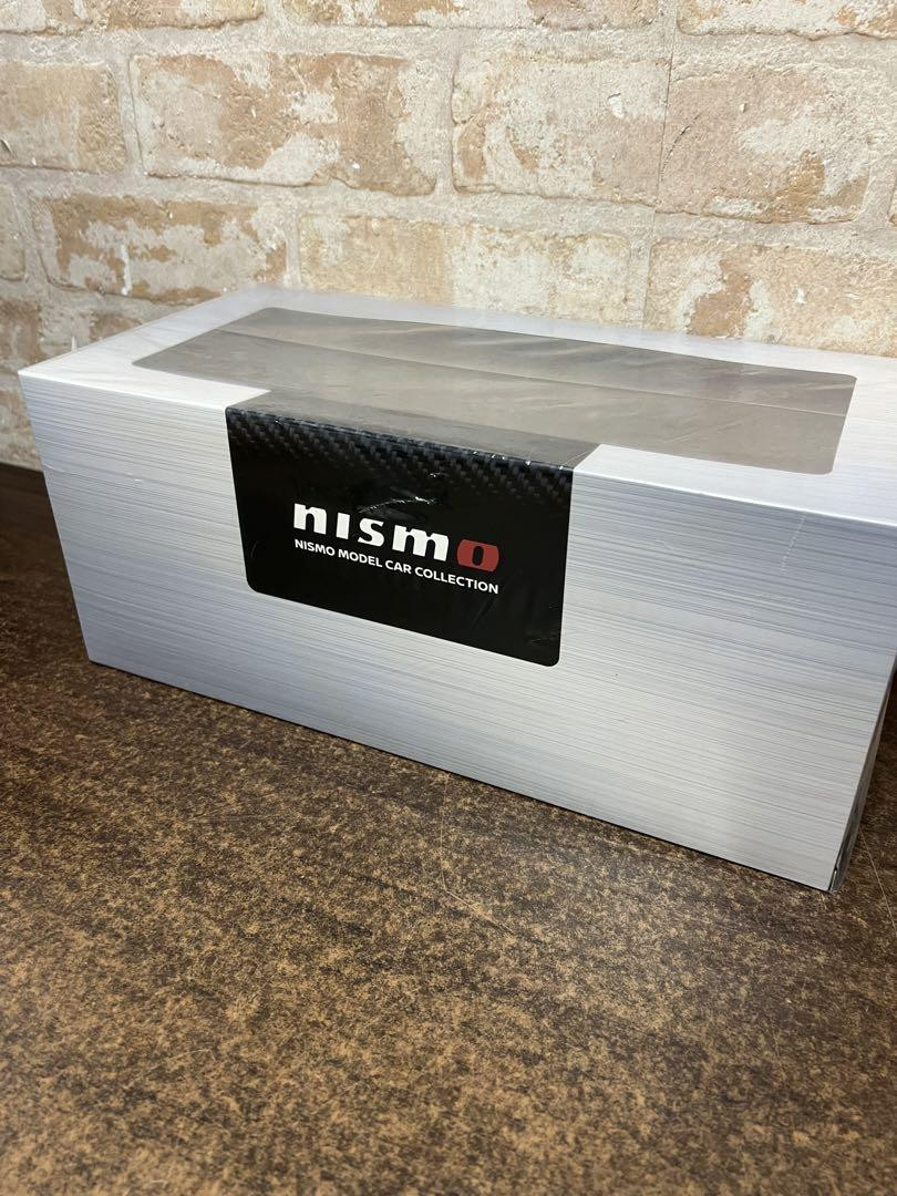 D2【未開封品】NISMO NISSAN GTR 2021 MOTUL 1/18 Fixed up the broken rear wing on the 2021 Motul Autech GT-R