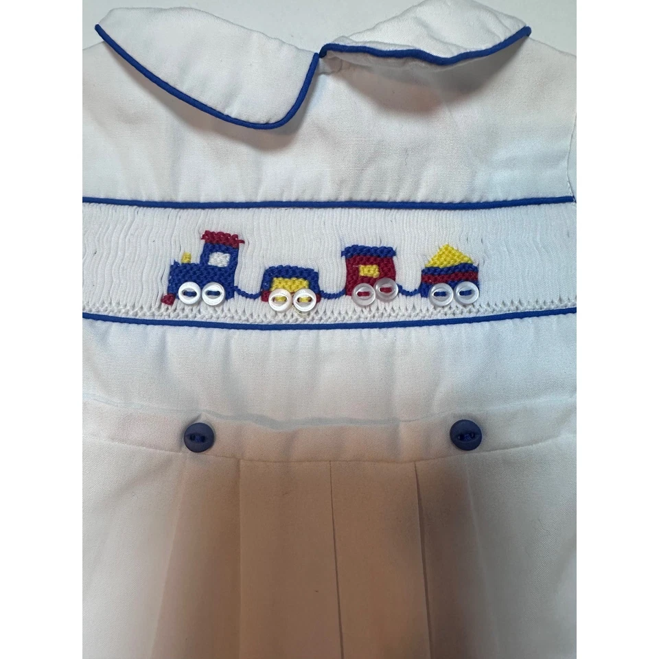 Traje de una pieza de mameluco de bebé blanco bordado tren prematuro Petit Ami nuevo con etiquetas Foto 2 de 4