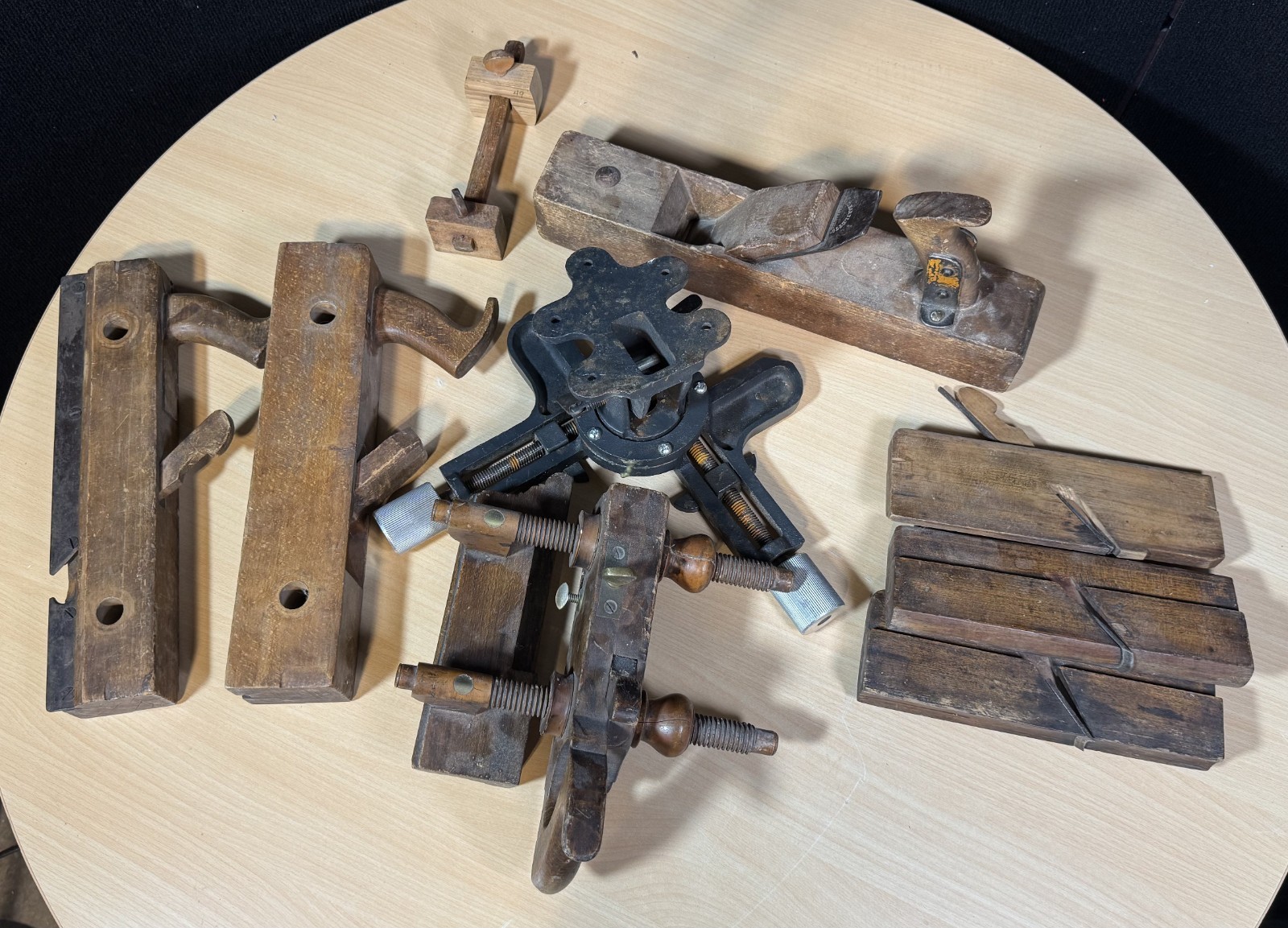 Antique AC Bartlett’s Ohio Wood Planing Nine Piece Set