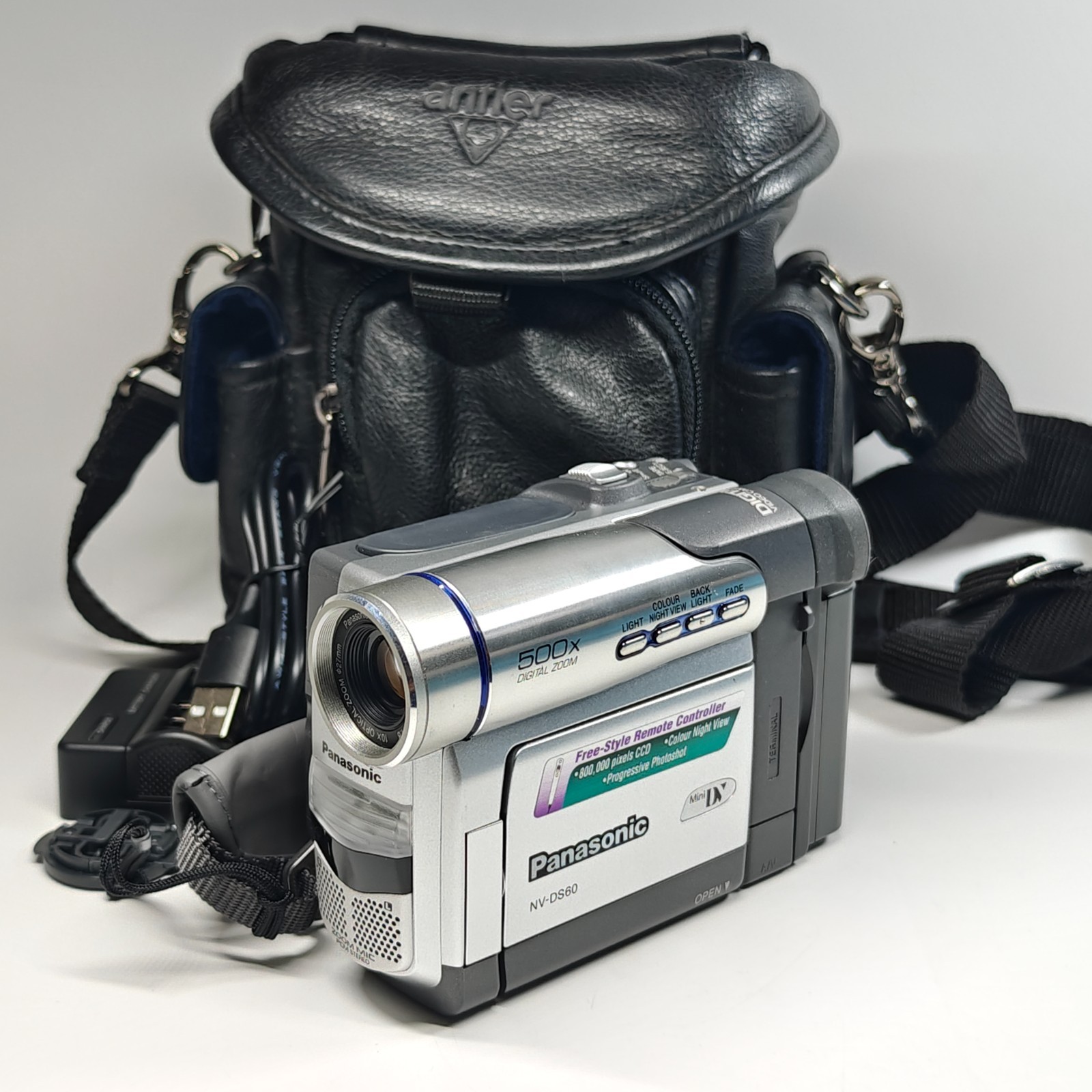 Panasonic NV-DS60 Camcorder Silver MiniDV 500x Digital Zoom LCD Video Cam Bundle