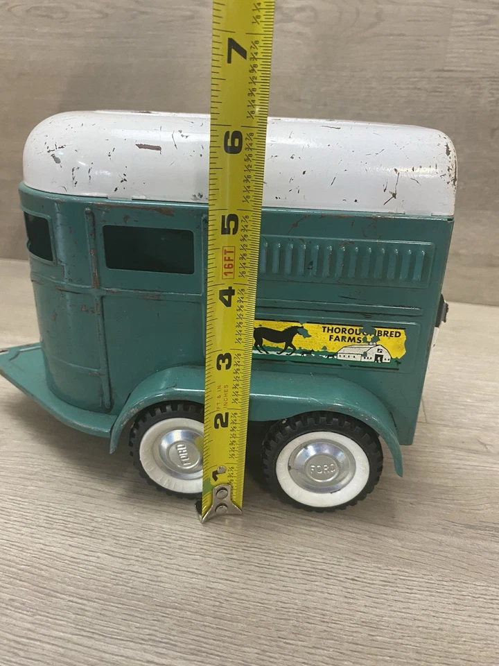 Vintage Nylint Horse Trailer Toy - Thoroughbred Farms - Tin Litho - Image 4 of 4