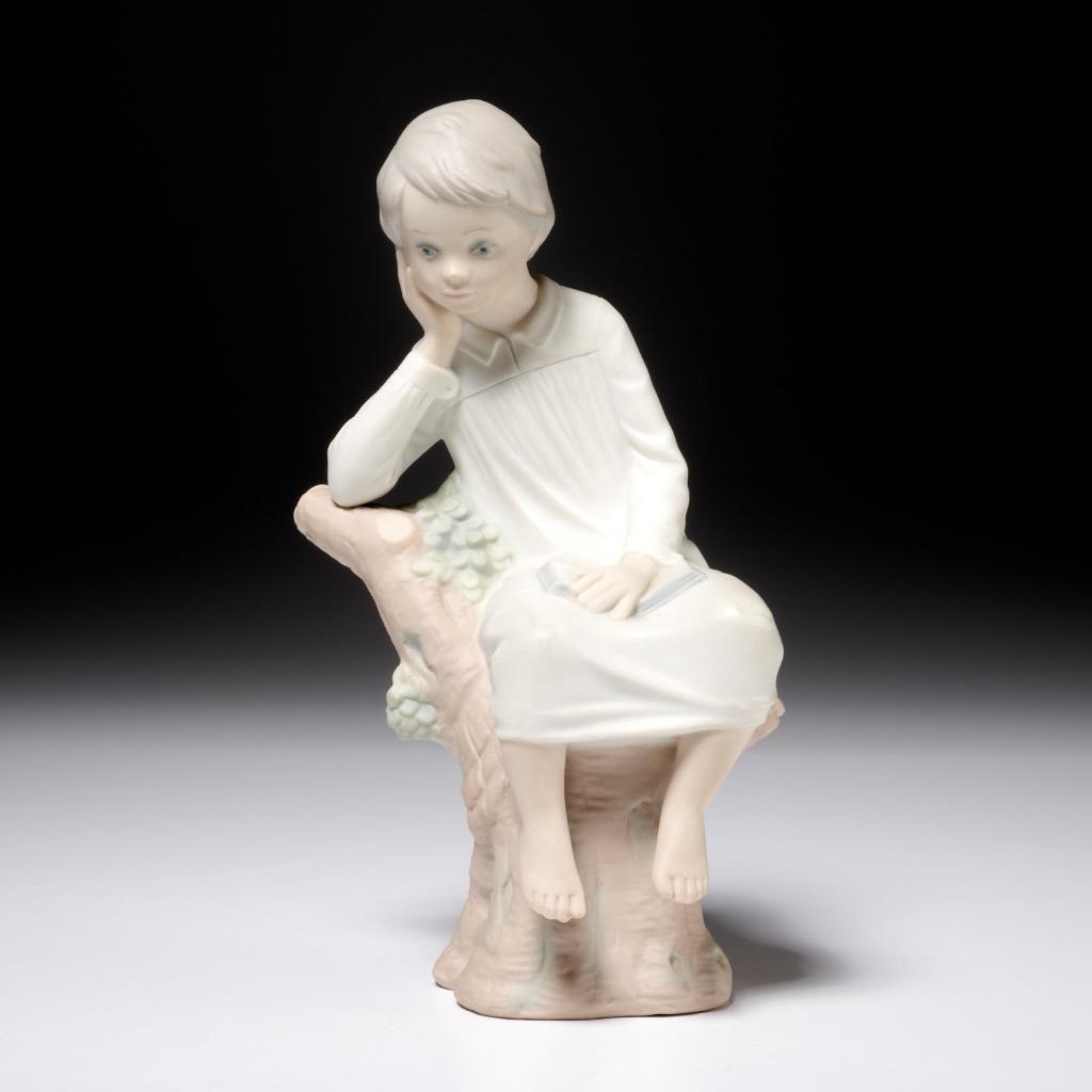 Lladro Little Thinking Boy Reading in Tree Matte Gray Figurine