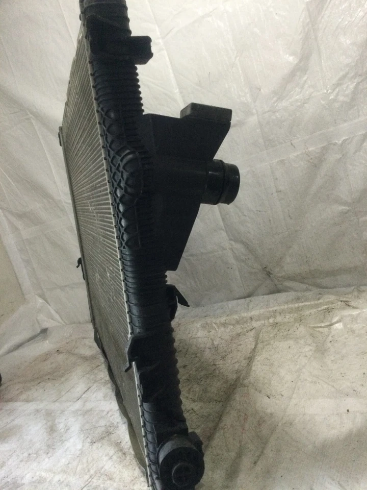 Ford F-250 2015 F-350 F250 F350 radiador Super Duty OEM BC34-8005-CG Foto 4 de 4