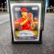 Trey Gregory-Alford 2024 Onyx Authenticated Autograph  Bonus 8 Base Cards