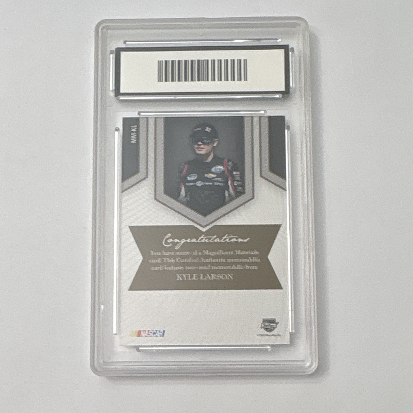 2013 Kyle Larson Race Glove PSA8 Press Pass Authentics MM-KL 21/50 NASCAR view 2