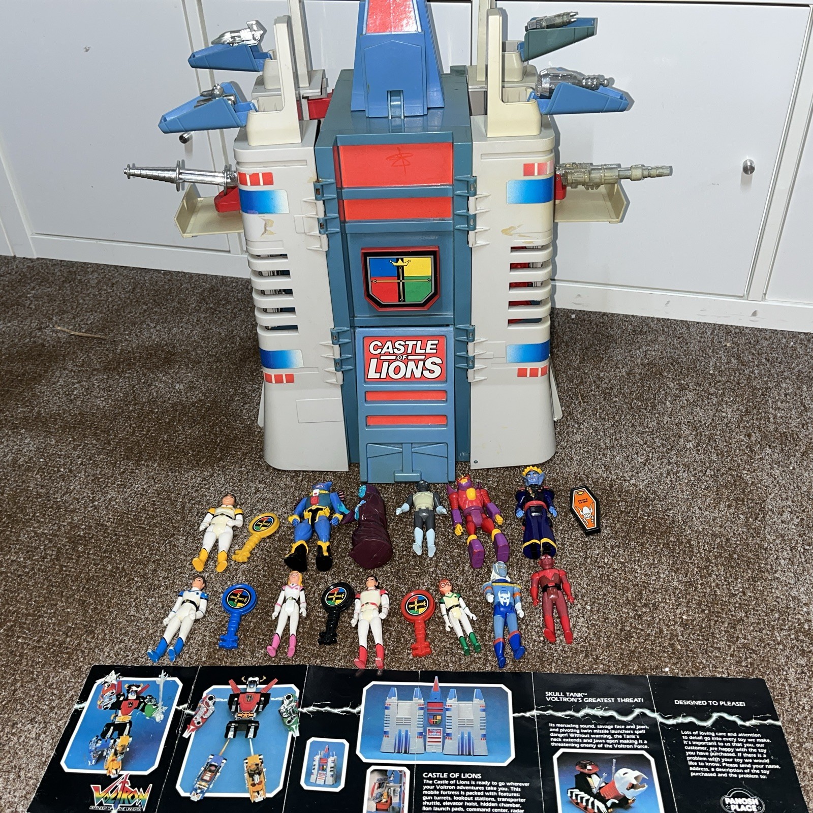Voltron Castle of Lions Lot 1984 Panosh Place Near Complete, with all Figures