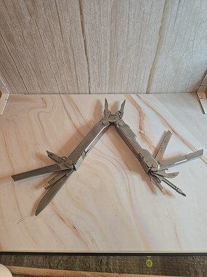 Leatherman Supertool 300 Multitool