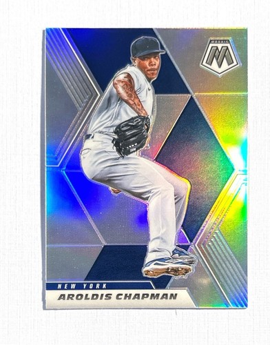 Aroldis Chapman ~ 2021 Panini Mosaic ~ Silver Prizm #79 - Picture 1 of 2