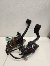 2021-2023 FORD F150 LARIAT POWER ADJUSTABLE ACCELERATOR & BRAKE PEDAL 