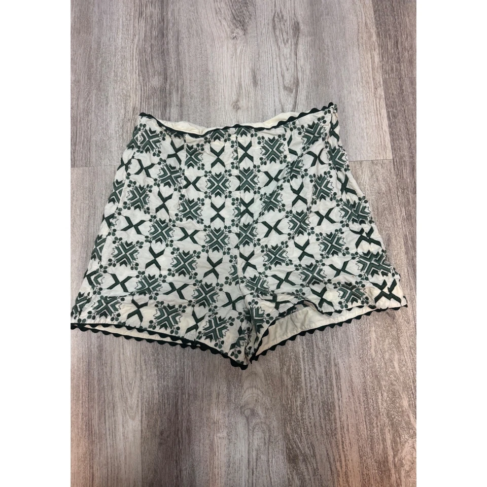 Pantalones Cortos ZARA Bordados Para Mujer Talla M Verde Patrón Geométrico Cintura Alta Foto 2 de 4