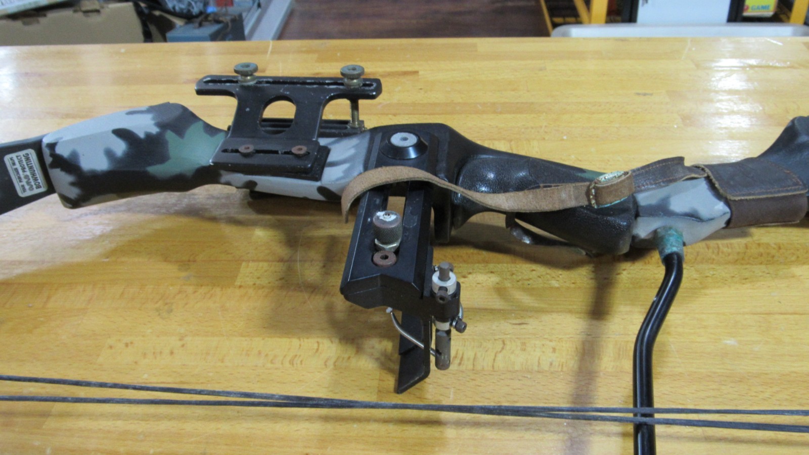 PSE CARROLL MARUDER COMPOUND BOW RIGHT HANDED GRAPHITE QIK FREE SH +