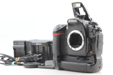 【QUASI NUOVO】 Nikon D700 12,1 MP fotocamera reflex digitale nera con MB-D10 dal GIAPPONE