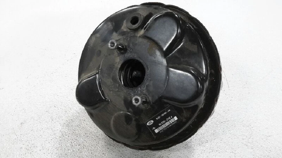 2012-2015 Land Rover Range Rover Evoque Power Brake Booster OEM - Image 2 of 4