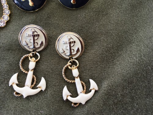 Vintage Enamel Anchor Nautical Rhinestone Gold Tone Pierced Earrings 5 Sets Lot - Picture 2 of 8