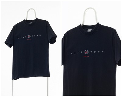 nike town t shirt