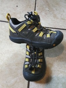 keen boys shoes