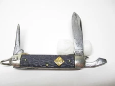 CAMILLUS NY USA GOLD SHIELD CUB SCOUT USA KNIFE
