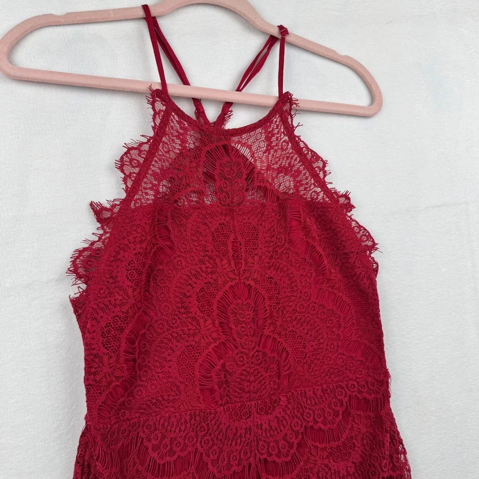 Elegante mameluco halter de encaje rojo íntimo Free People mediano sin mangas fiesta Foto 2 de 4