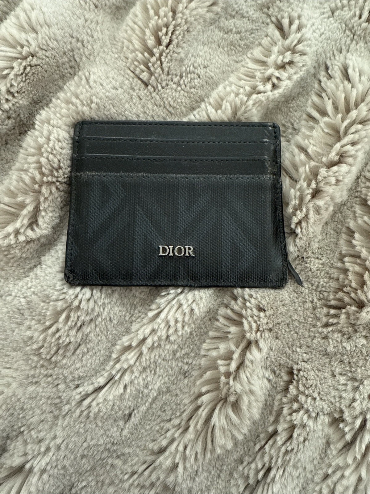 Porte carte Dior (pièce en cuir à réparer)