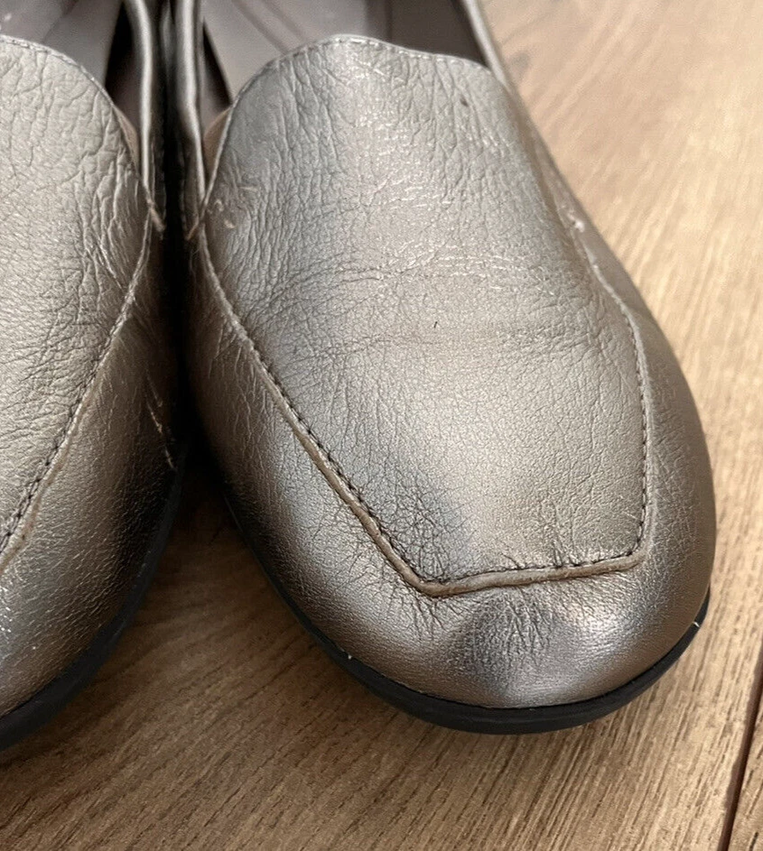 Easy spirit silver shoes hotsell