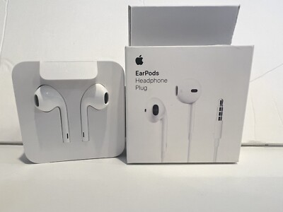 Apple EarPods with Headphone Plug with Microphone