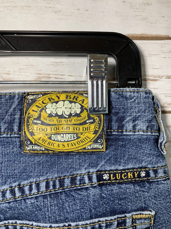 Vintage Lucky Womens 2/26 Med Wash Straight Leg Mom Jeans USA Button Fly USA - Image 4 of 4