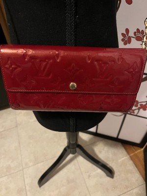 Louis Vuitton Vernis Portefeuille Red Sarah Monogram Patent Leather Long Wallet
