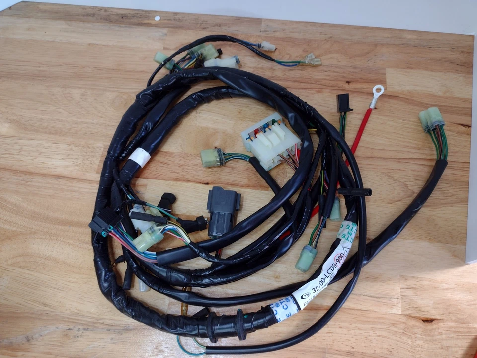 KYMCO WIRE HARNESS 32100-LCD9-900 E-TON NOS - Image 3 of 3