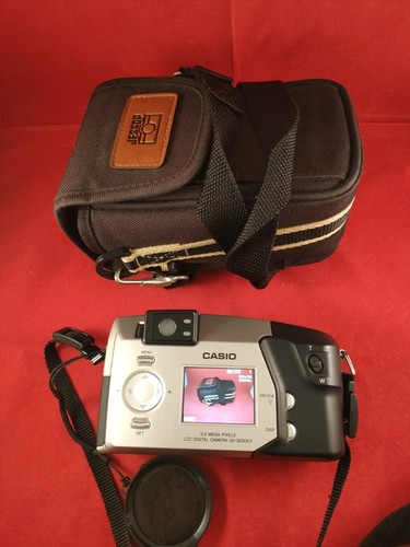 Casio Digital Camera Exilim QV-3000EX 3.3MP Silver + CF Card & Case 4 - Picture 6 of 9
