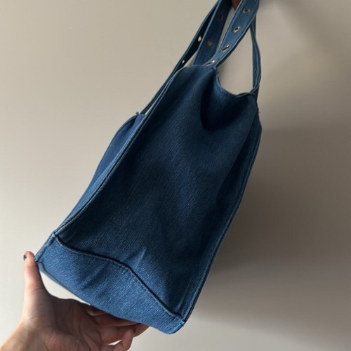 EUC BETSY JOHNSON LARGE DENIM SKULL TOTE BAG WITH GUNMETAL GROMMETS - Picture 4 of 12
