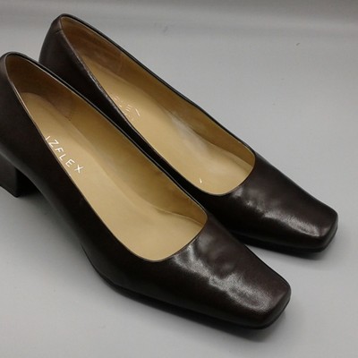 liz claiborne pumps