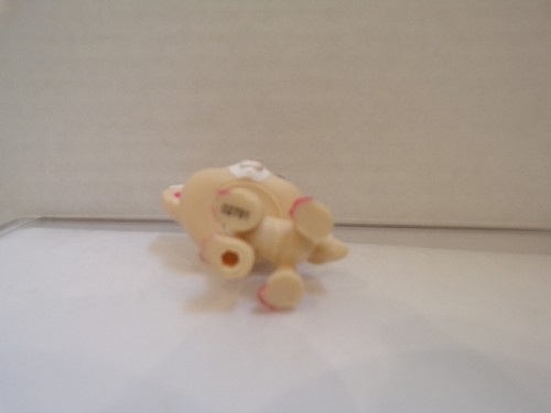 Littlest Pet Shop~#1892~Chihuahua~Cachorro de perro~Blanco crema beige~Ojos de punto púrpura - Imagen 3 de 6