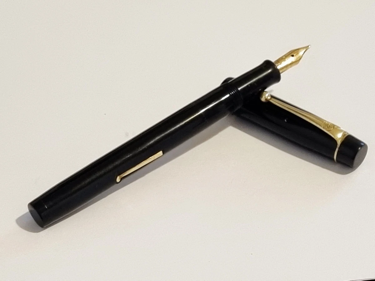 Gorgeous 1930s The De La Rue Pen 1332 65 Classic Black/GT Fountain Pen 14ct Nib