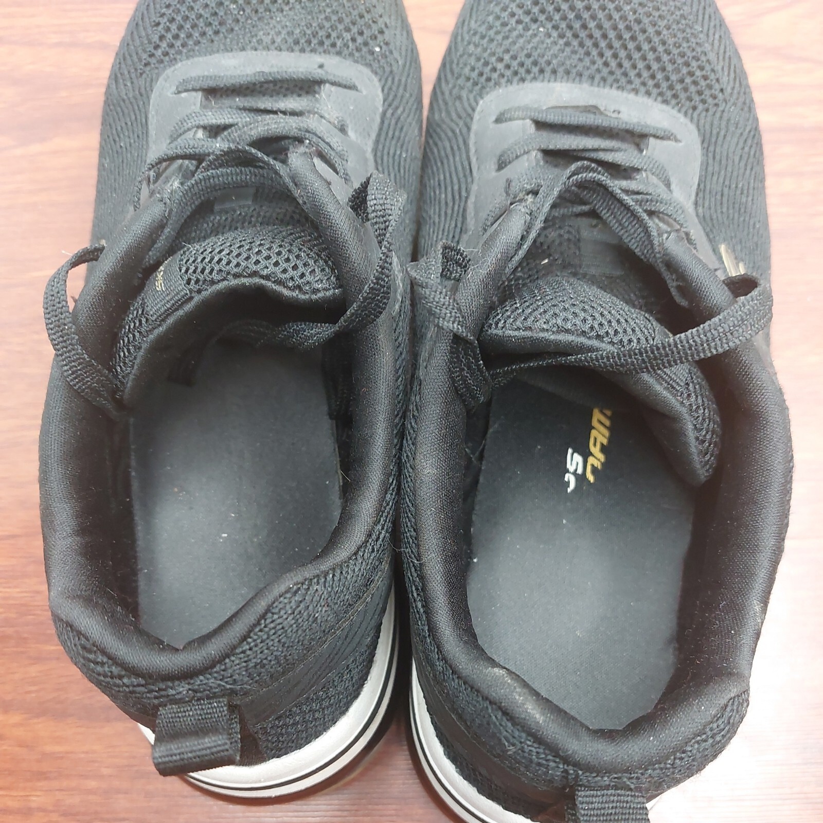 Skechers Womens Memory Foam SN 12564 Blk Gold Lace Up Running Shoes Size 7.5