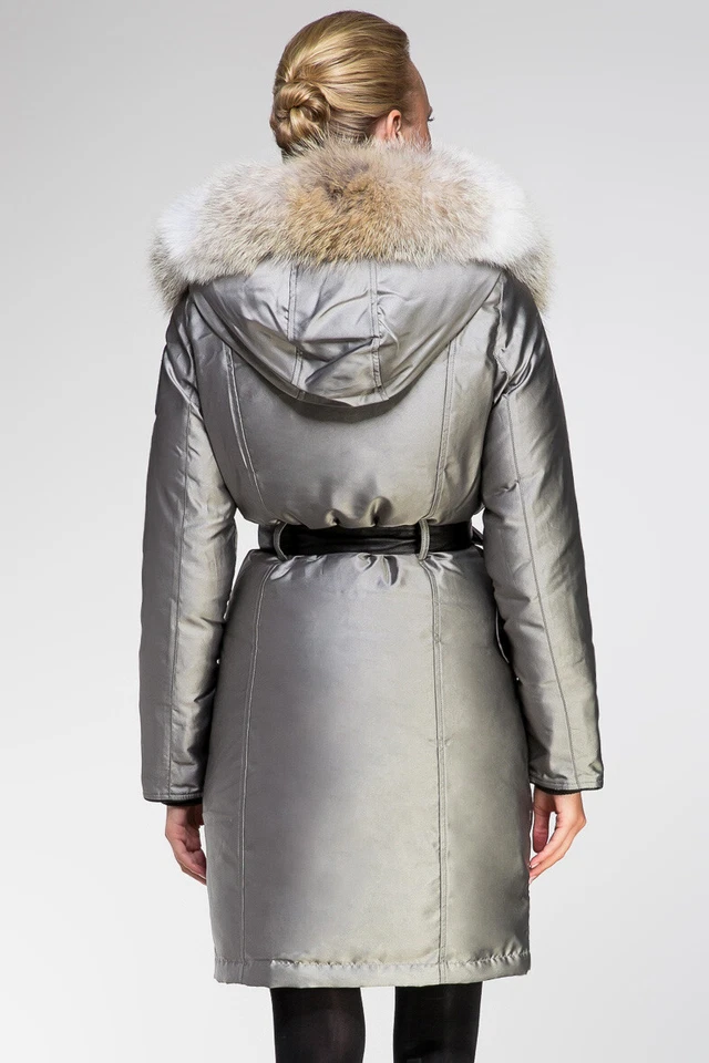 Parka Canada Down Arctic Bay Regina imperial hecha en Canadá precio de venta sugerido por el fabricante 1285 $ Foto 4 de 4