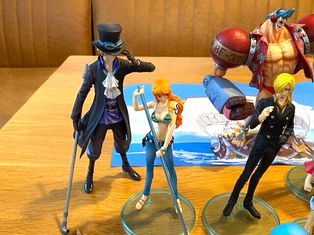 ワンピース フィギュア TRAFALGAR.LAW SHANKS 6体セット ONE PIECE Figure lot set 6 Luffy Shanks Uta Marco Trafalgar