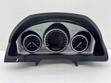 MERCEDES W204 C63 AMG Armaturenbrett-Uhr Europa A2049064100 MERCEDES W204 C63 AMG Armaturenbrett-Uhr Europa A2049064100