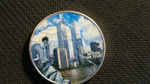 2001 American Silver Eagle Colorized 1oz Fine Silver From A Local Estate