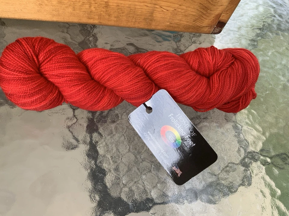 1 Hank Of Done Roving Yarns - Crazy For Crimson Red Superwash Merino 480 Yards - Image 3 of 3