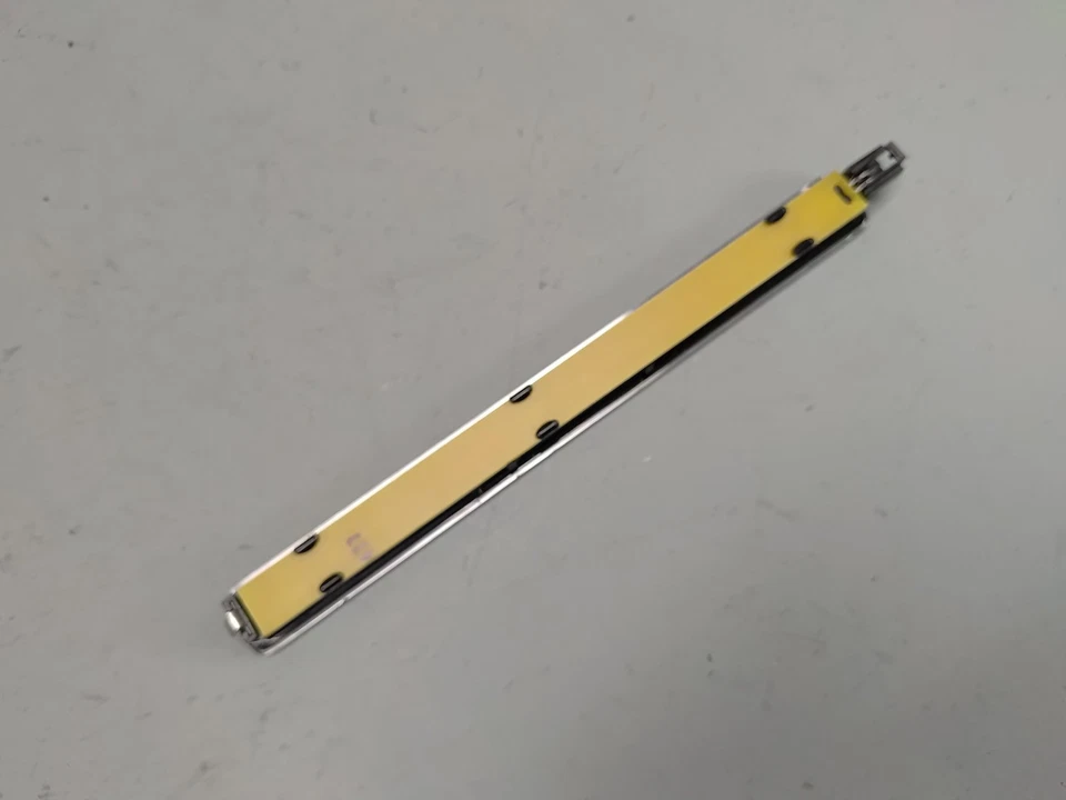 Audi S5 Sportback 2018-2024 interior maletero equipaje lámpara LED fabricante de equipos originales Foto 3 de 4