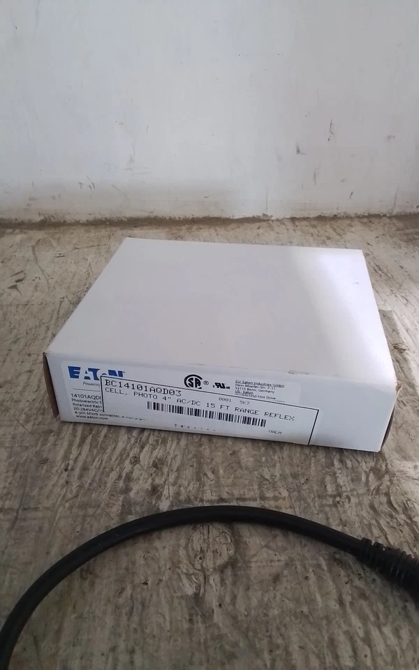 Eaton Cutler Hammer 14101AQD03 Photoelectric Sensor Polarized Reflex (WP20) - Image 2 of 4